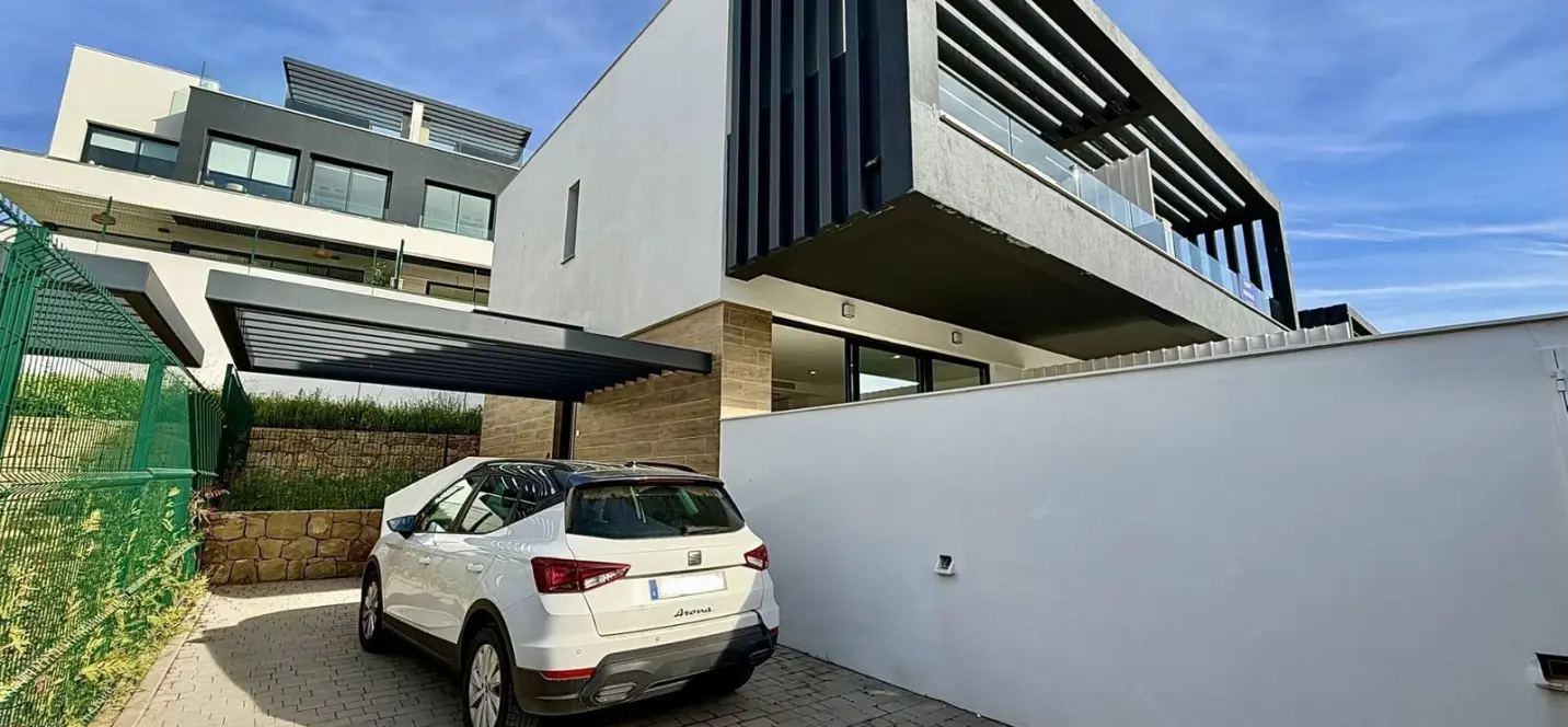 Sale of semi-detached house in Atalaya 2