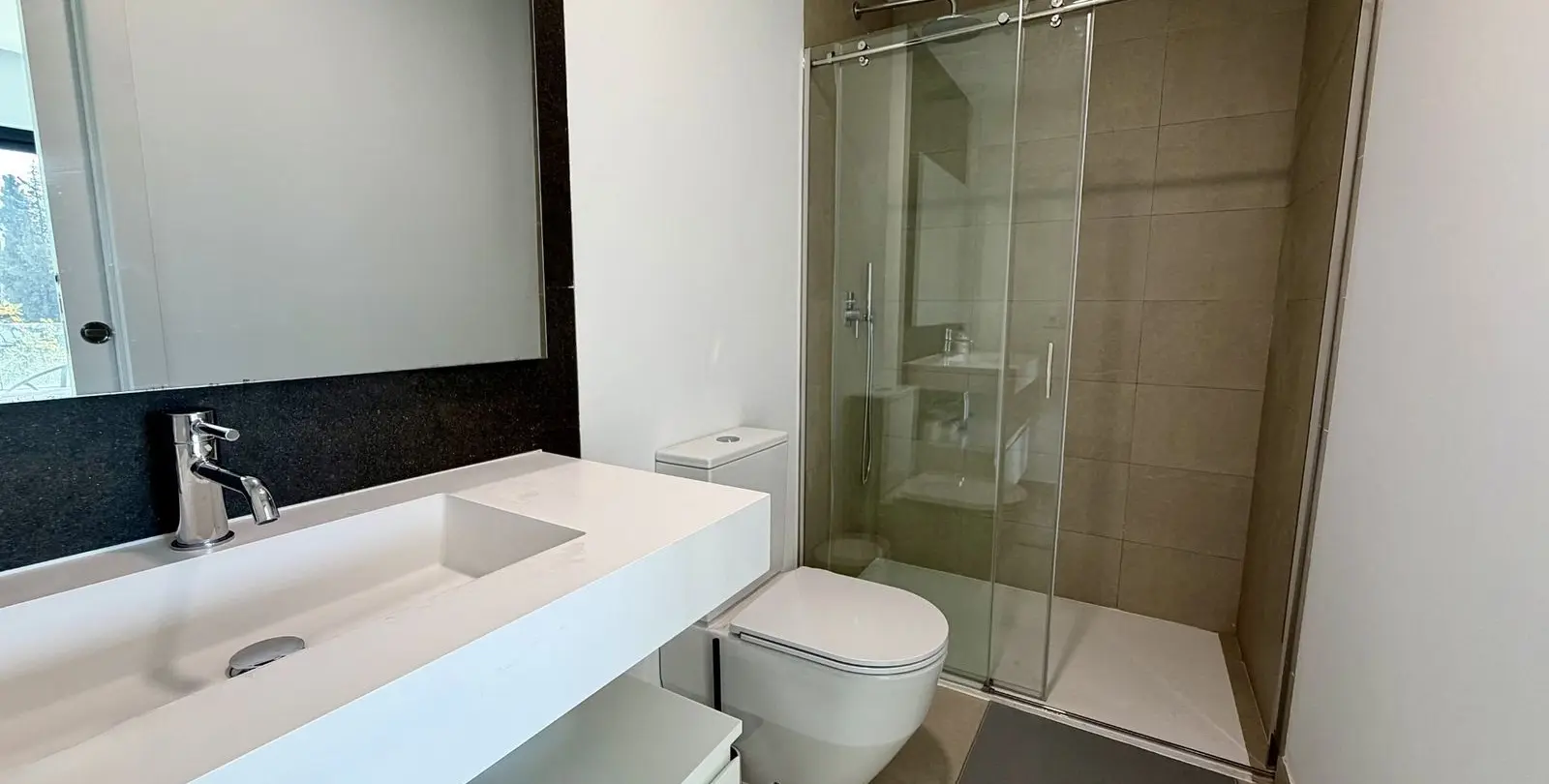 Продажа дома на две семьи в Atalaya 24