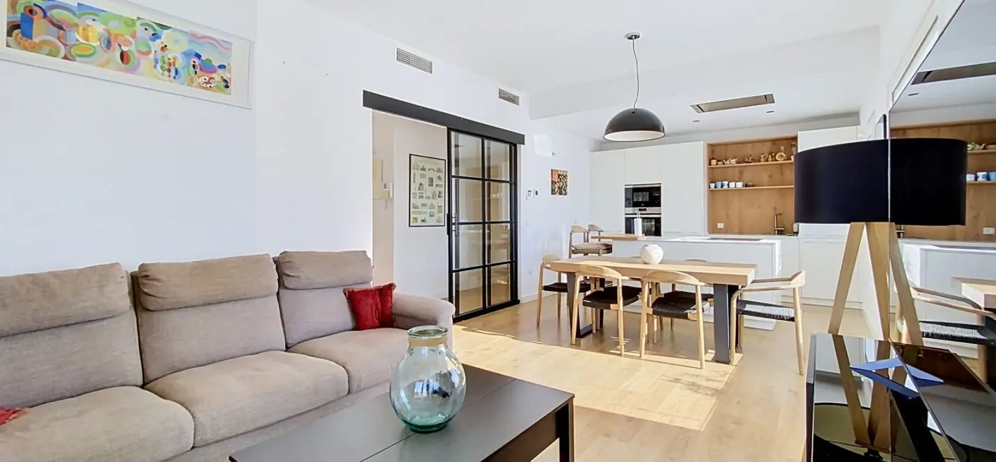 Продажа пентхауса в Estepona 1