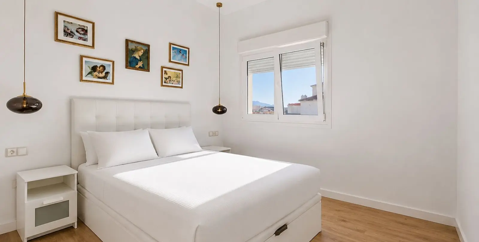 Sale of penthouse in Estepona 5