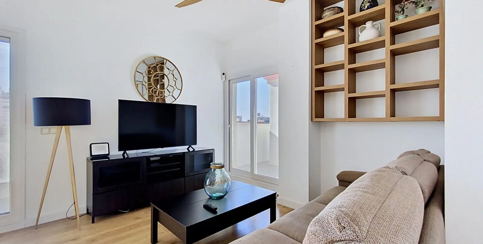 Sale of penthouse in Estepona 17