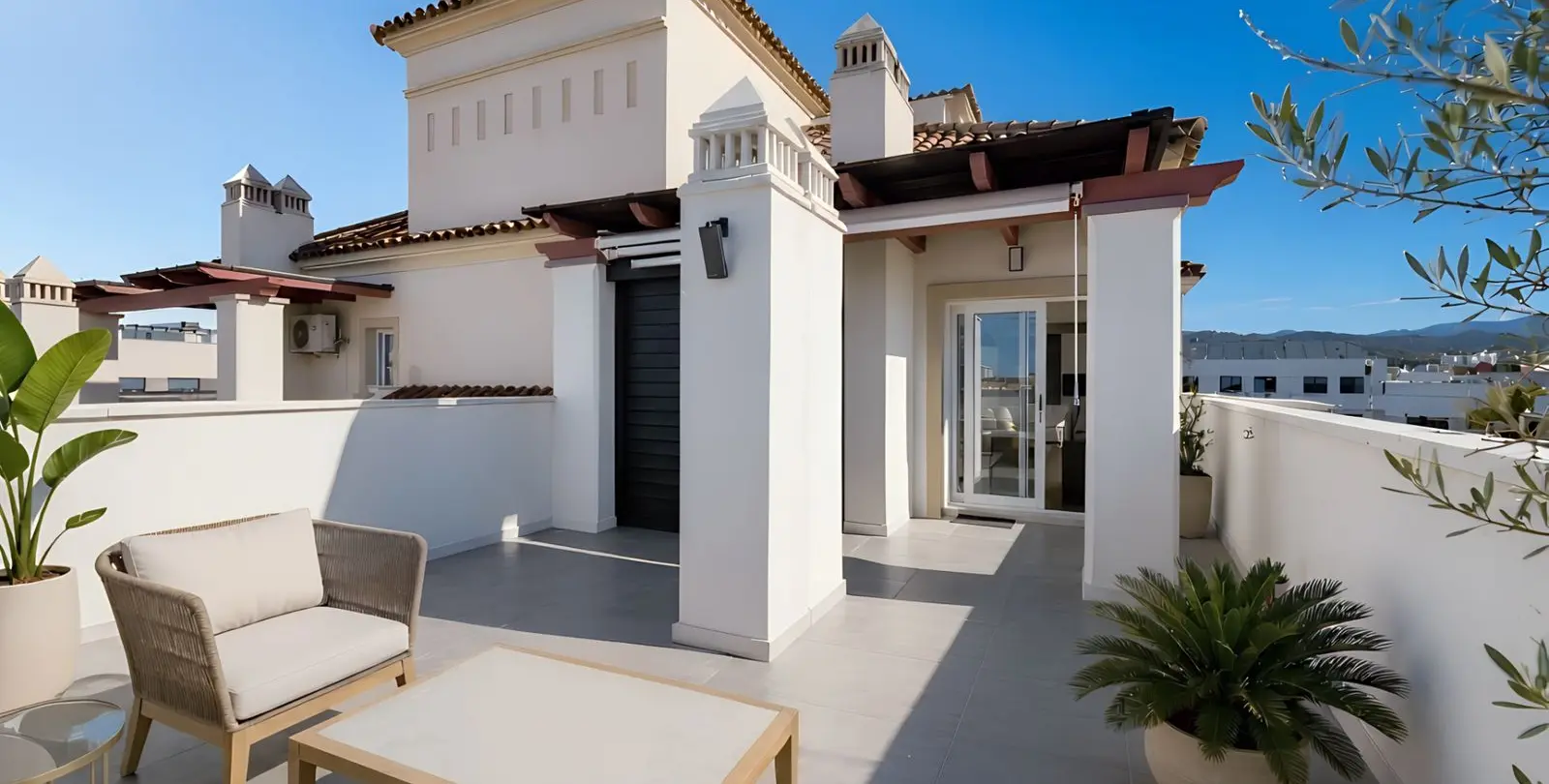Sale of penthouse in Estepona 25