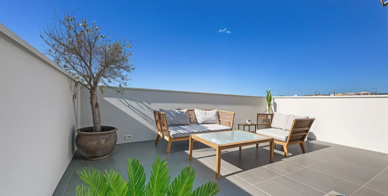 Sale of penthouse in Estepona 27