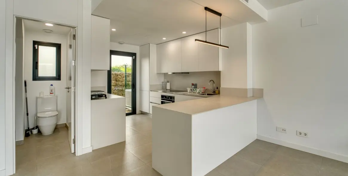 Sale of townhouse in Atalaya 4