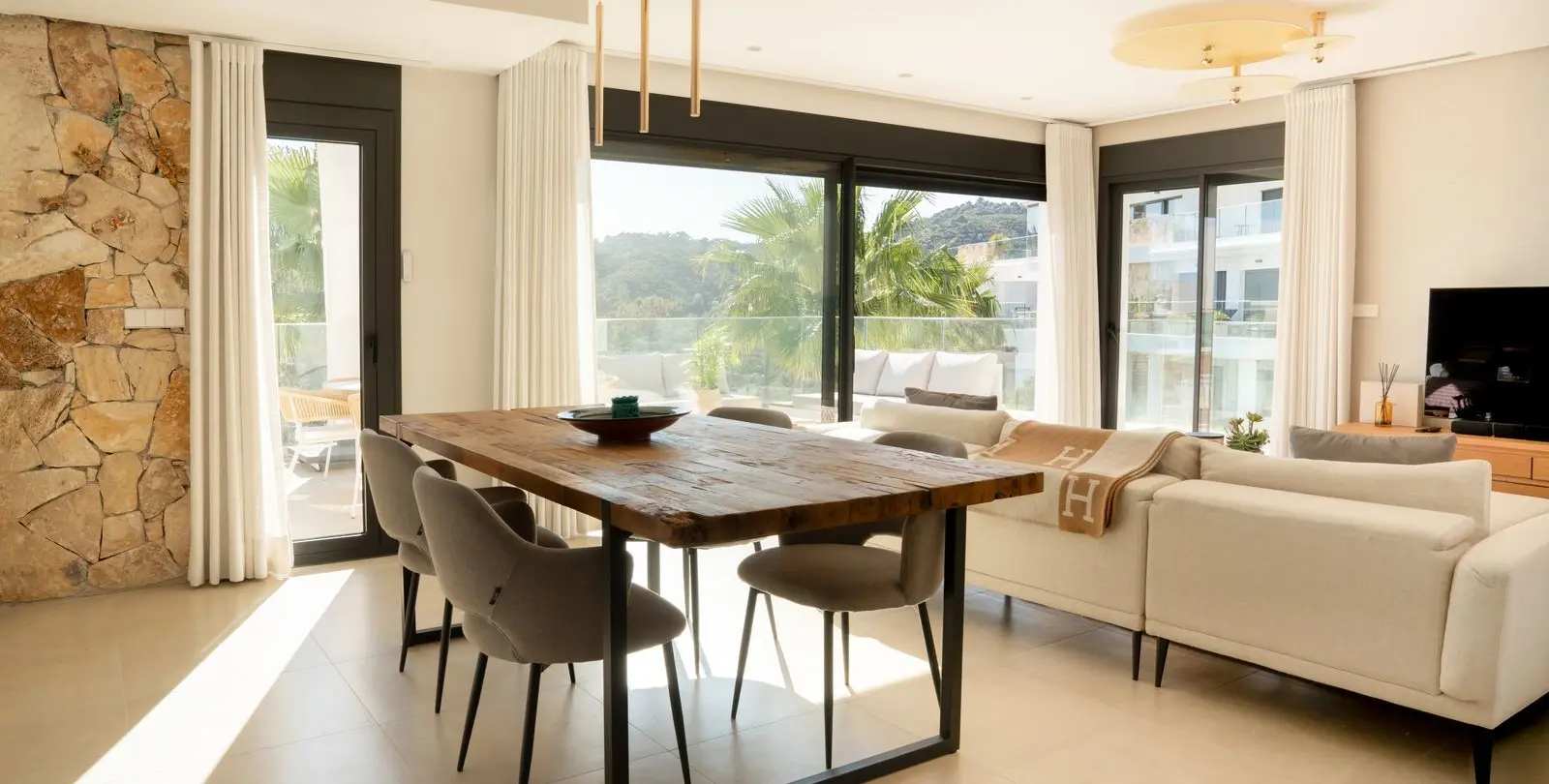 Sale of penthouse duplex in Selwo 7