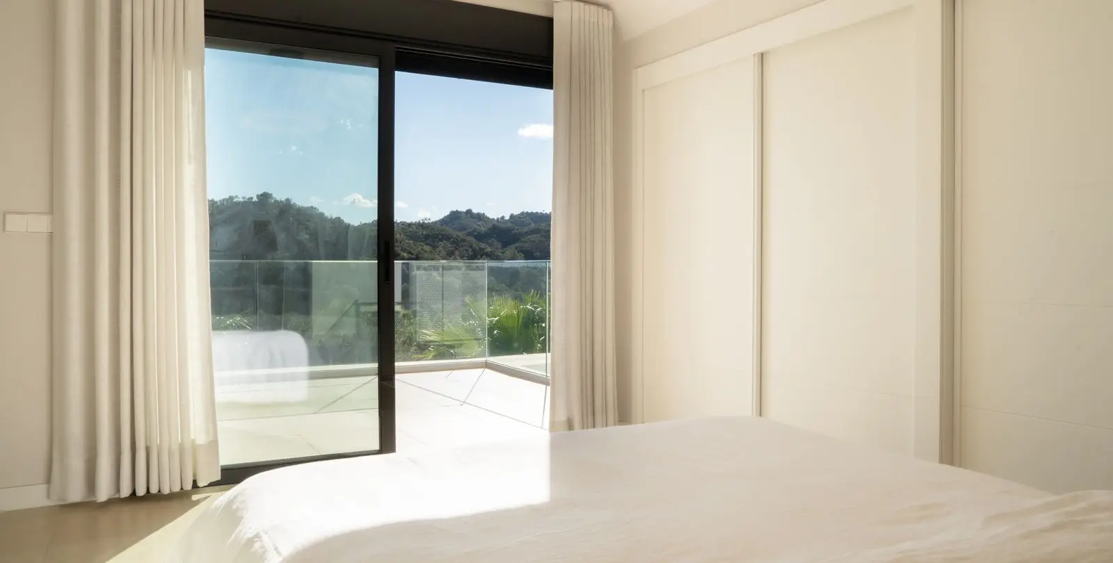 Sale of penthouse duplex in Selwo 31