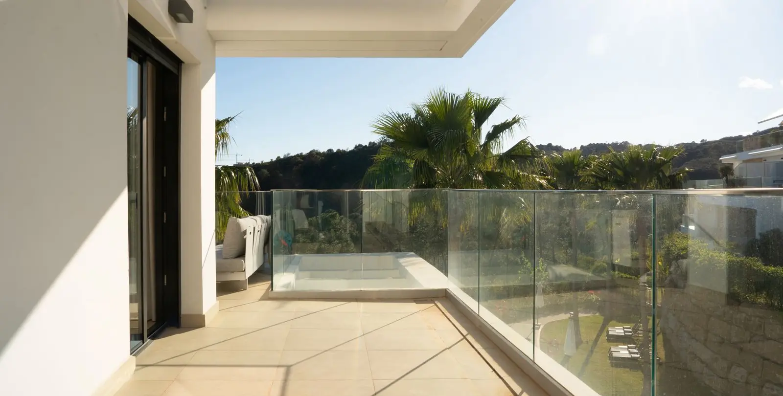 Sale of penthouse duplex in Selwo 44