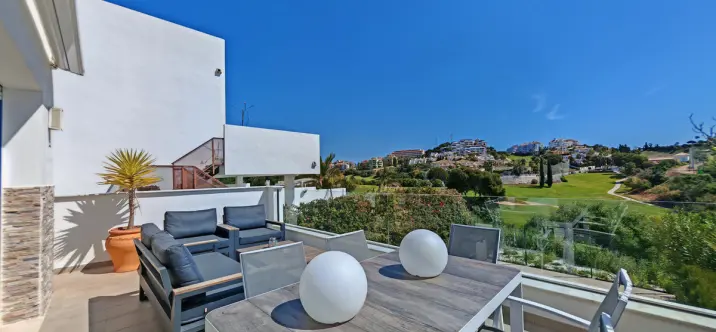 Venta de casa pareada en Riviera del Sol 0