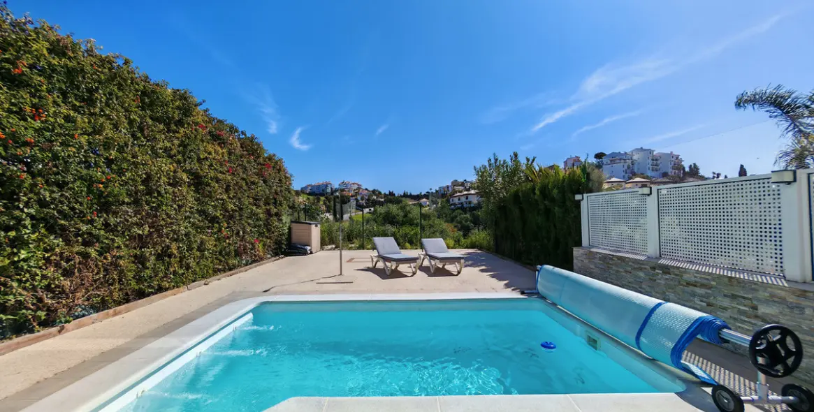 Продажа дома на две семьи в Riviera del Sol 32