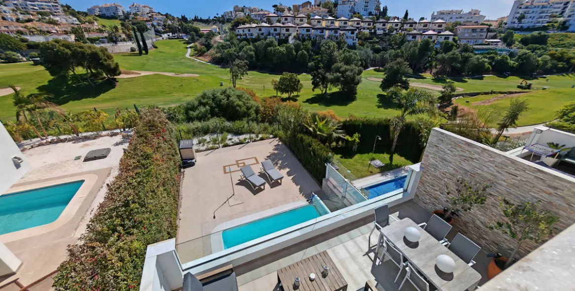 Продажа дома на две семьи в Riviera del Sol 40