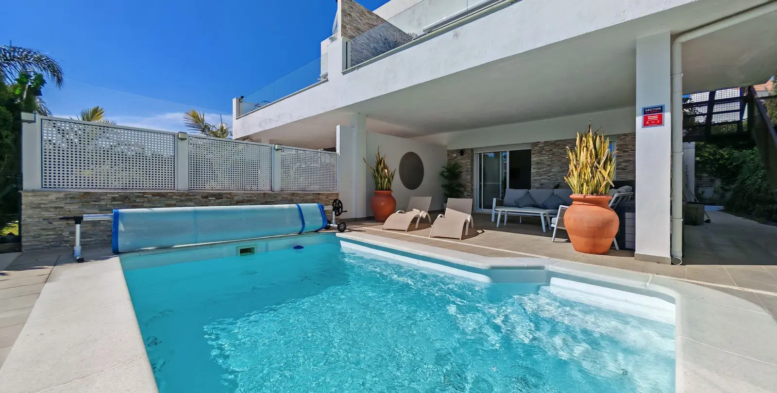 Продажа дома на две семьи в Riviera del Sol 30