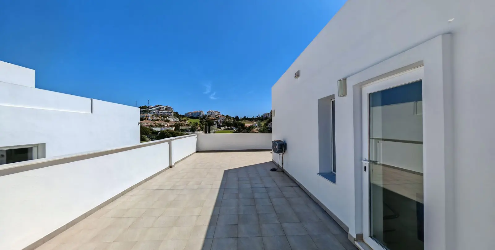 Продажа дома на две семьи в Riviera del Sol 34