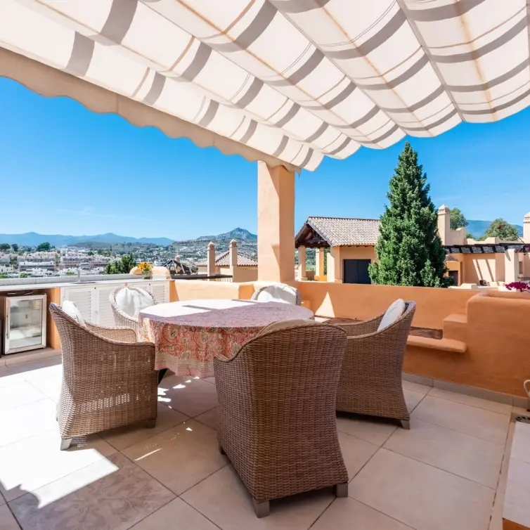 Sale of penthouse duplex in Atalaya