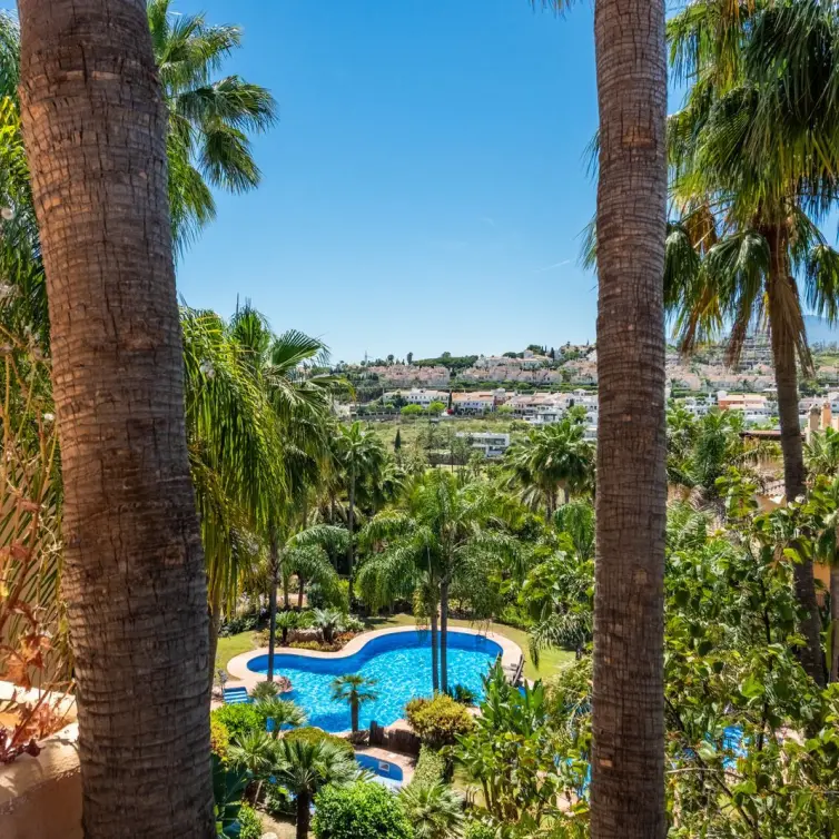 Sale of penthouse duplex in Atalaya