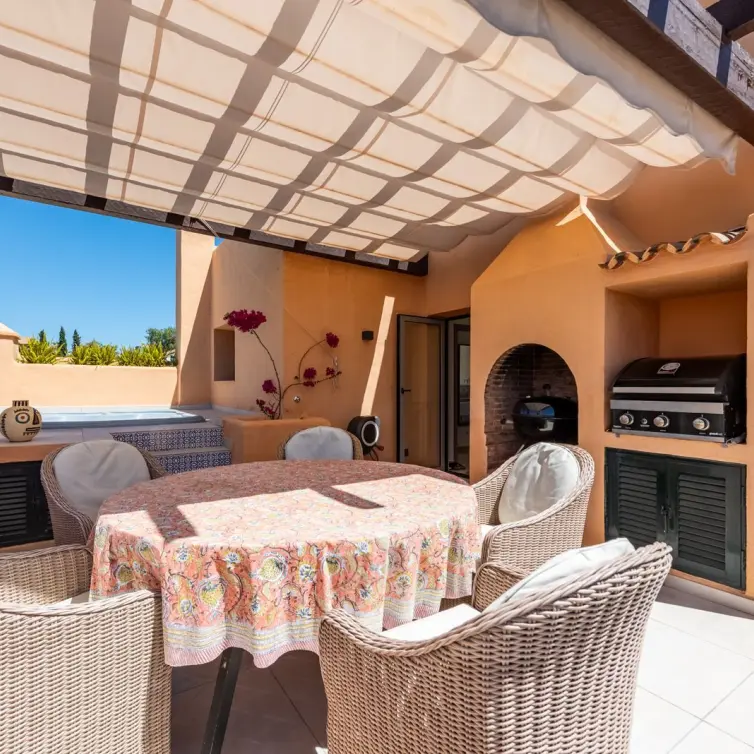 Sale of penthouse duplex in Atalaya