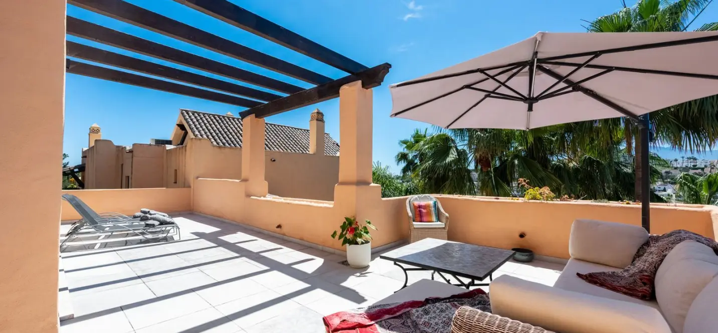 Sale of penthouse duplex in Atalaya 3