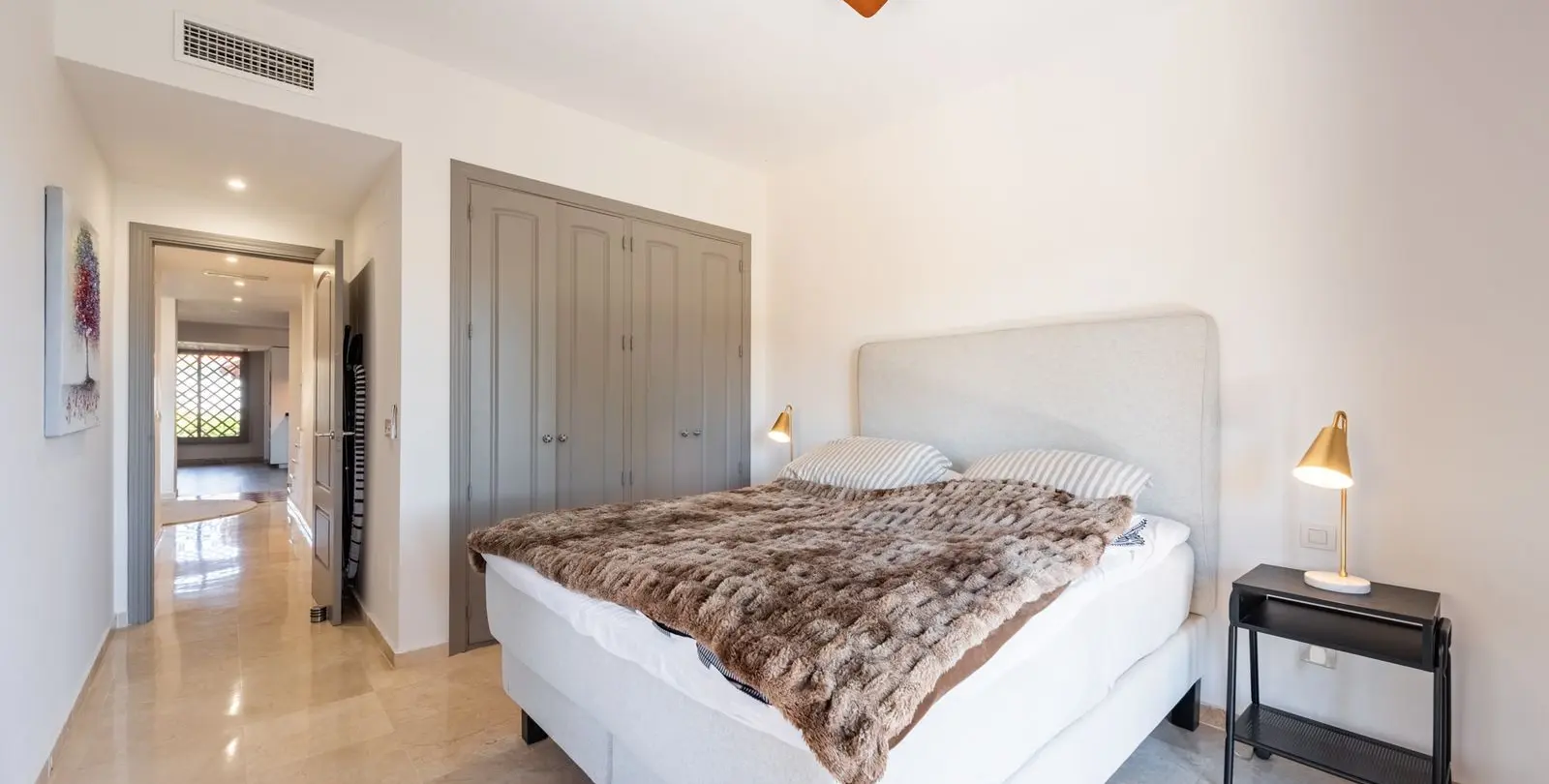 Sale of penthouse duplex in Atalaya 20