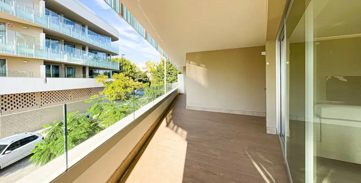 Sale of middle floor apartment in San Pedro de Alcántara 7