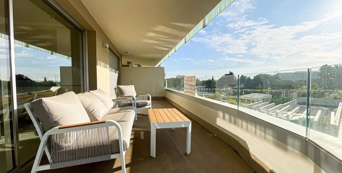 Sale of middle floor apartment in San Pedro de Alcántara 8