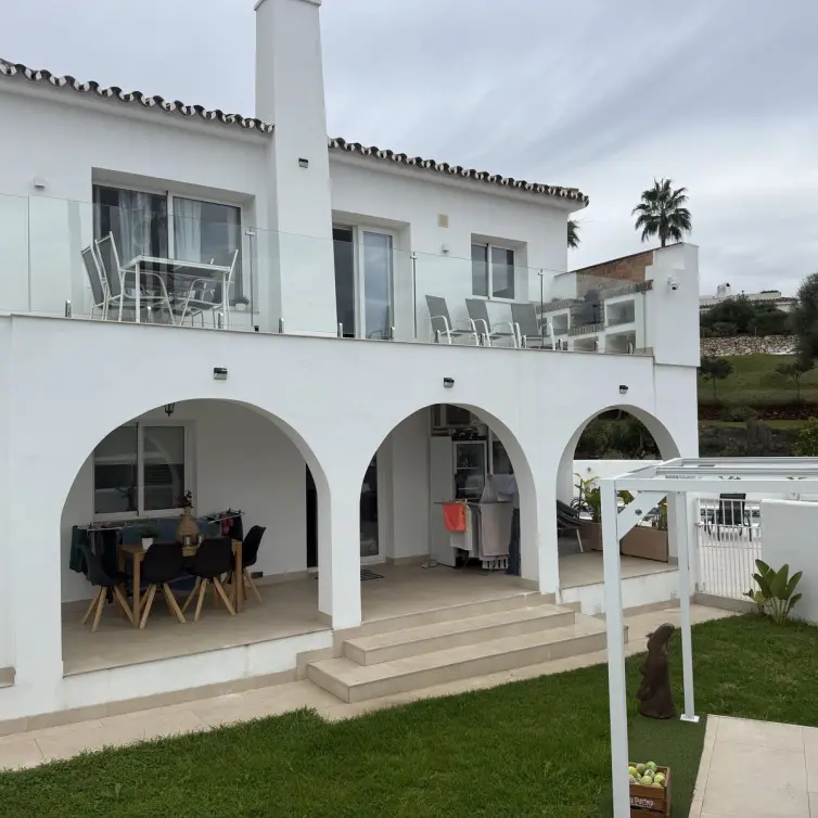 Sale of detached villa in Mijas
