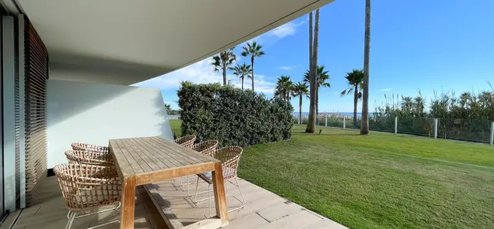Продажа апартаментов на первом этаже в Estepona 3