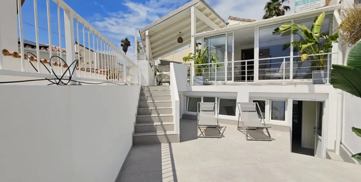 Venta de villa independiente en Estepona 26