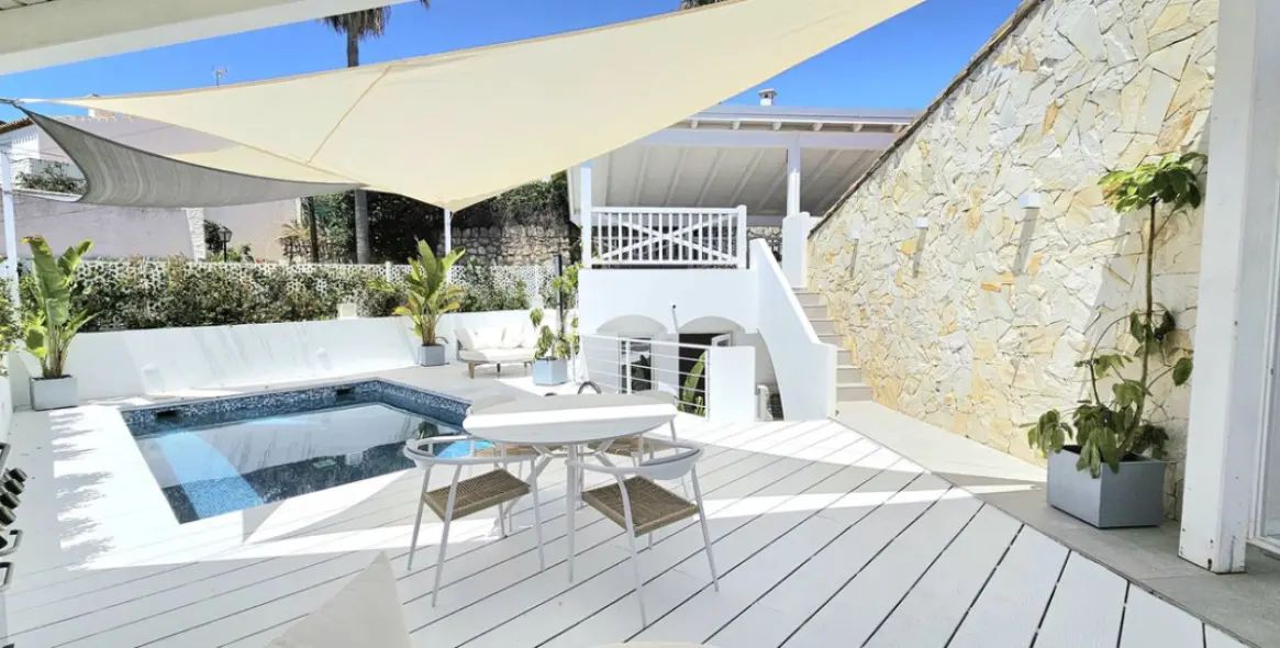 Venta de villa independiente en Estepona 30
