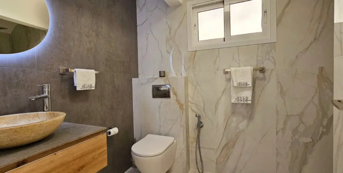 Venta de villa independiente en Estepona 44