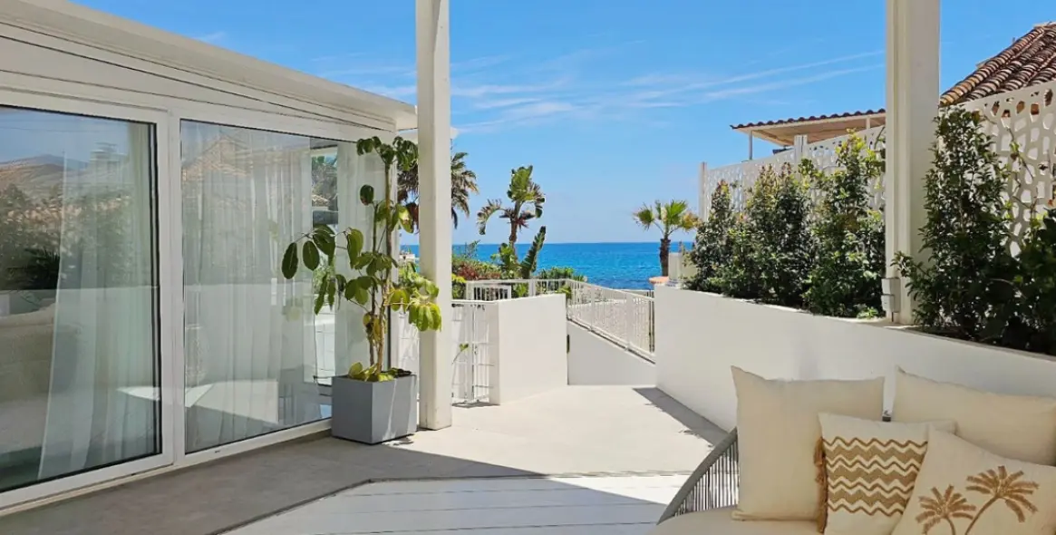 Venta de villa independiente en Estepona 47