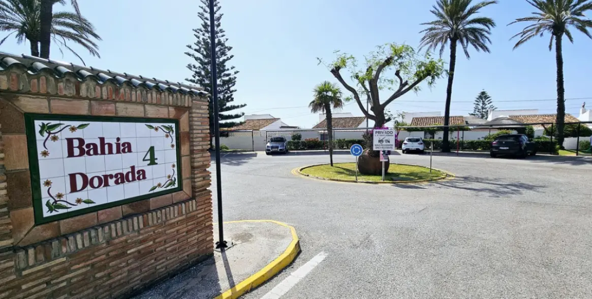 Продажа  отдельно стоящей виллы в Estepona 83