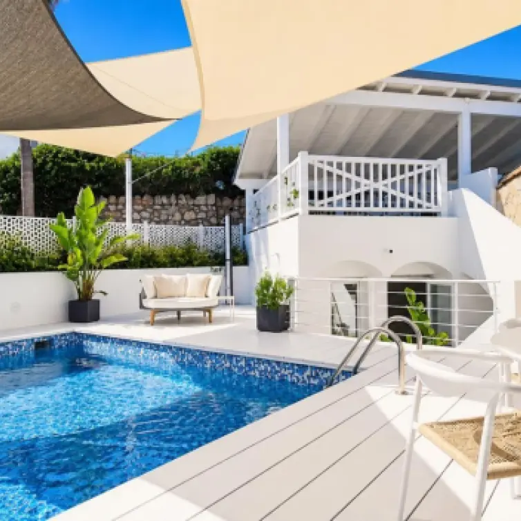 Продажа  отдельно стоящей виллы в Estepona