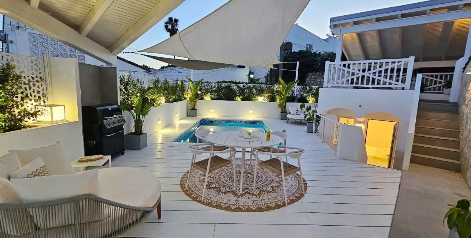 Продажа  отдельно стоящей виллы в Estepona 4