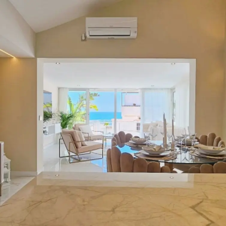 Продажа  отдельно стоящей виллы в Estepona