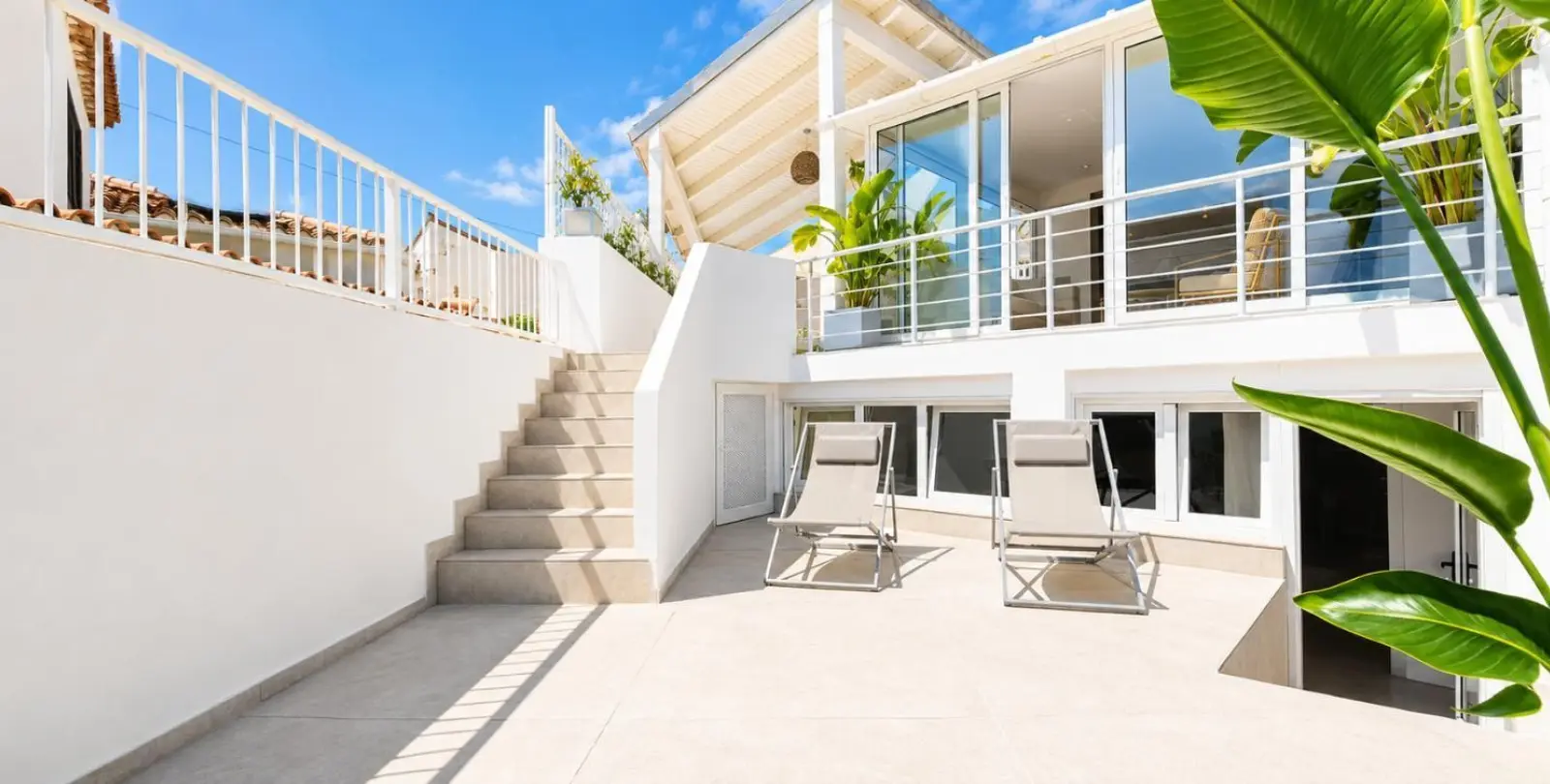 Продажа  отдельно стоящей виллы в Estepona 39