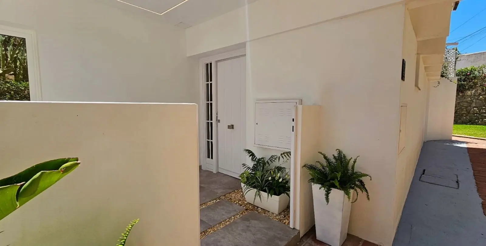 Продажа  отдельно стоящей виллы в Estepona 44