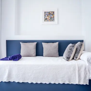 Sale of middle floor apartment in Puerto Banús