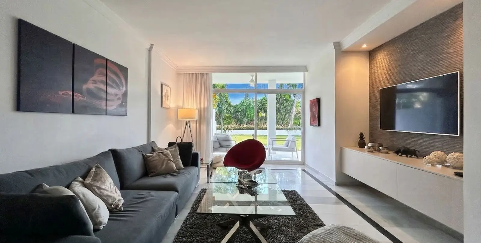 Продажа апартаментов на среднем этаже в Puerto Banús 2