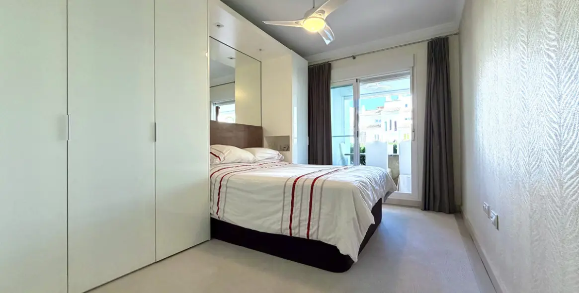 Venta de apartamento en planta media en Marbella 5