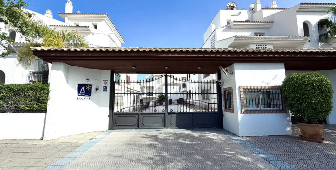 Venta de apartamento en planta media en Marbella 8