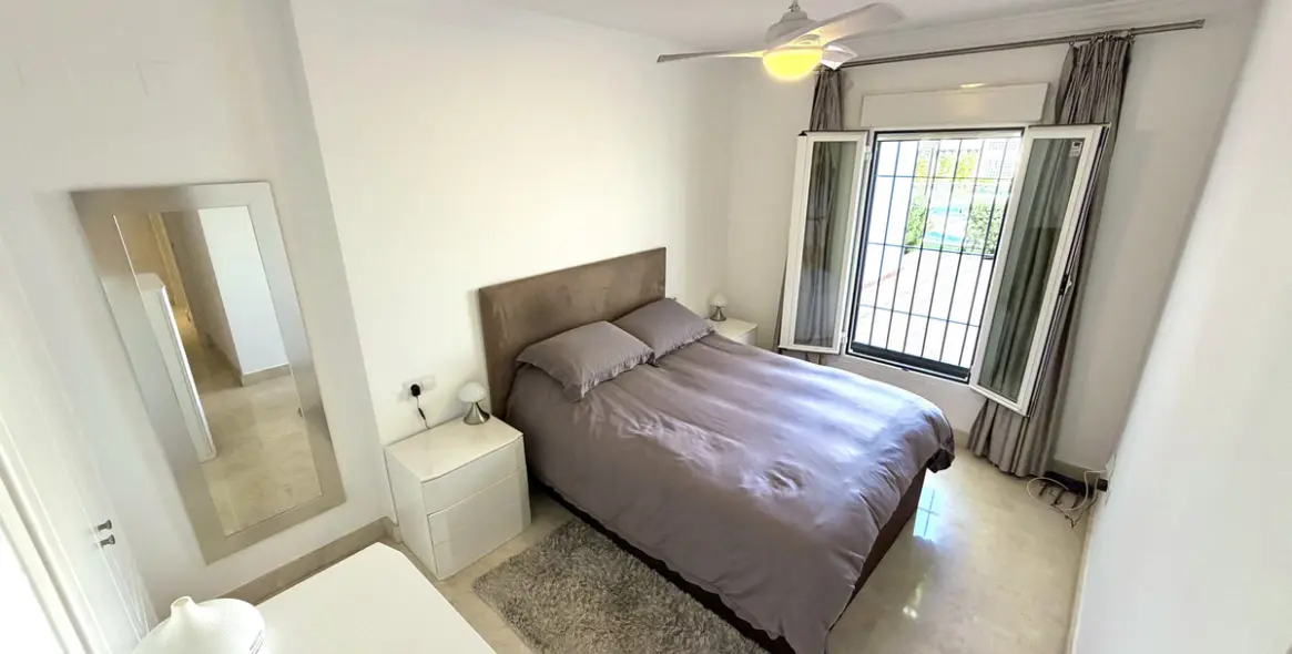 Venta de apartamento en planta media en Marbella 49