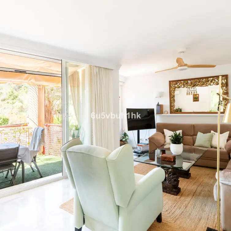 Продажа двухуровневых апартаментов в Malaga - Este