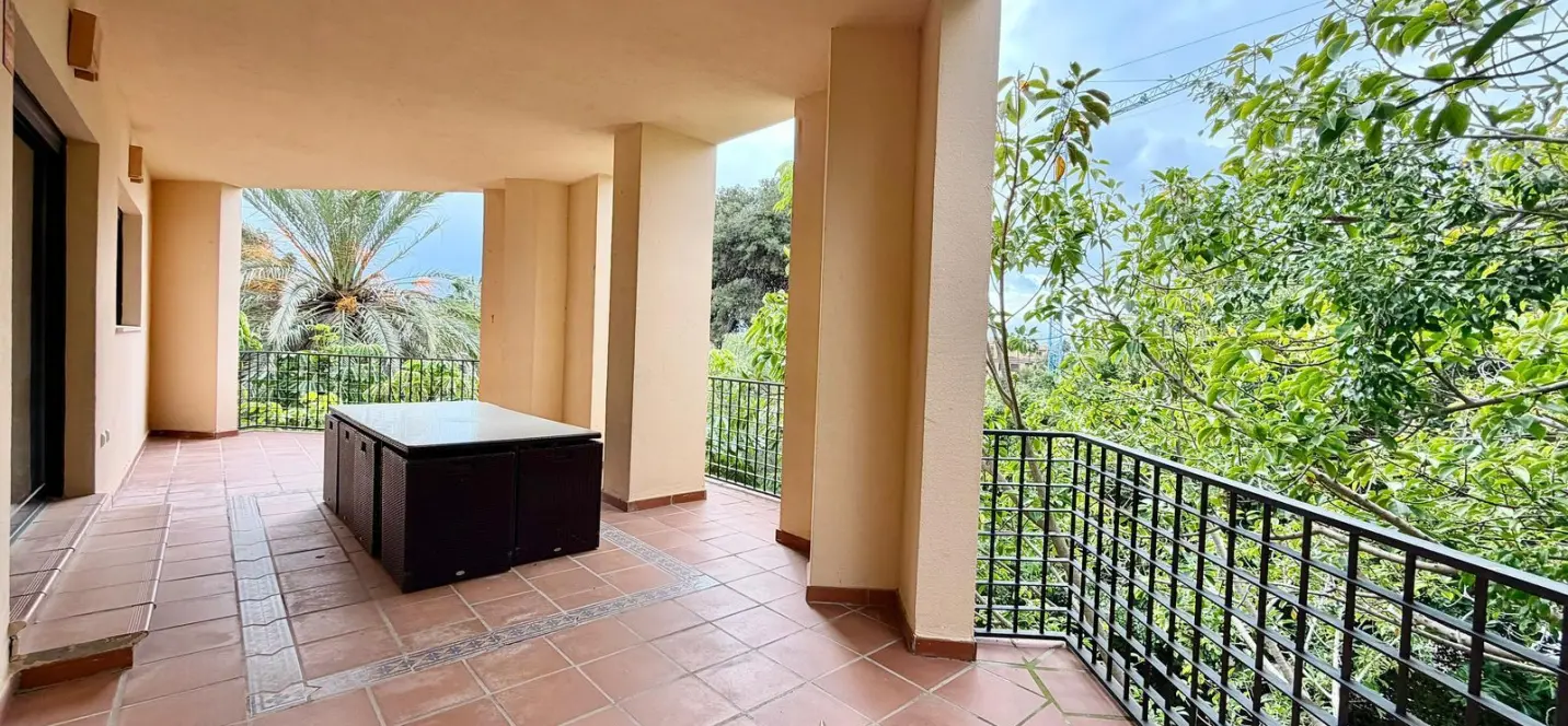 Sale of penthouse in Puerto Banús 0