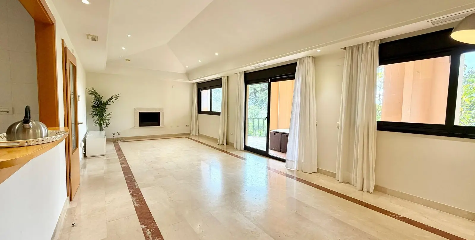 Продажа пентхауса в Puerto Banús 3