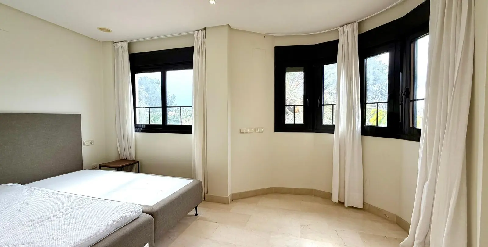 Продажа пентхауса в Puerto Banús 27