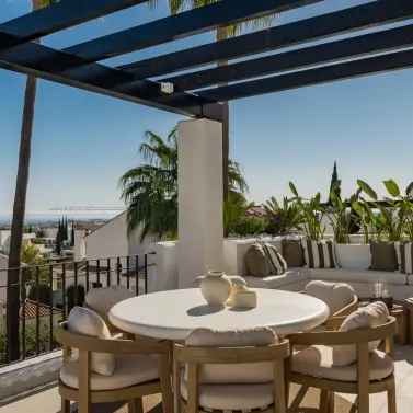 Venta de ático dúplex en Nueva Andalucía
