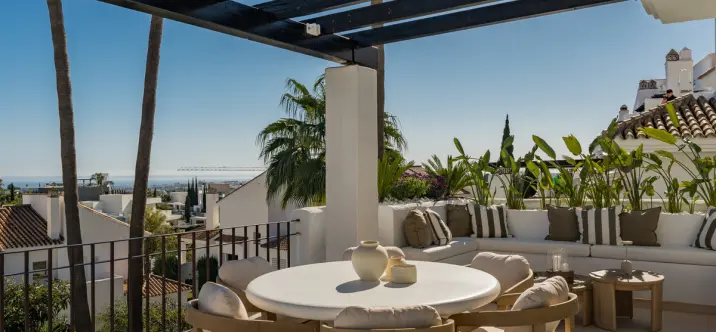 Venta de ático dúplex en Nueva Andalucía 3