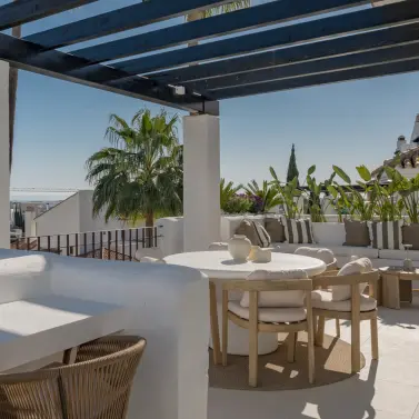 Venta de ático dúplex en Nueva Andalucía