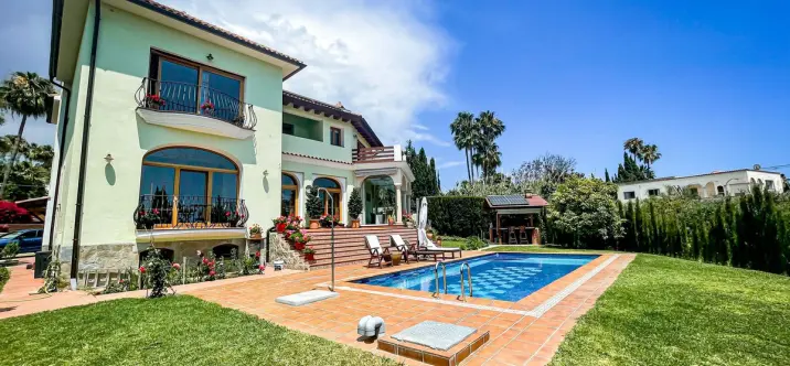 Short-term rent of detached villa in El Rosario 1