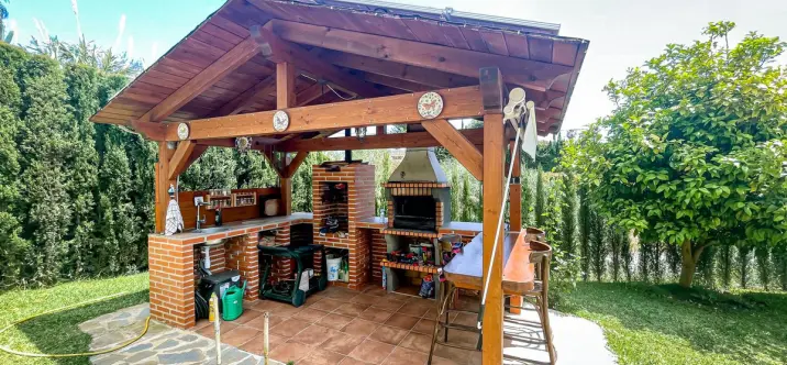 Short-term rent of detached villa in El Rosario 3