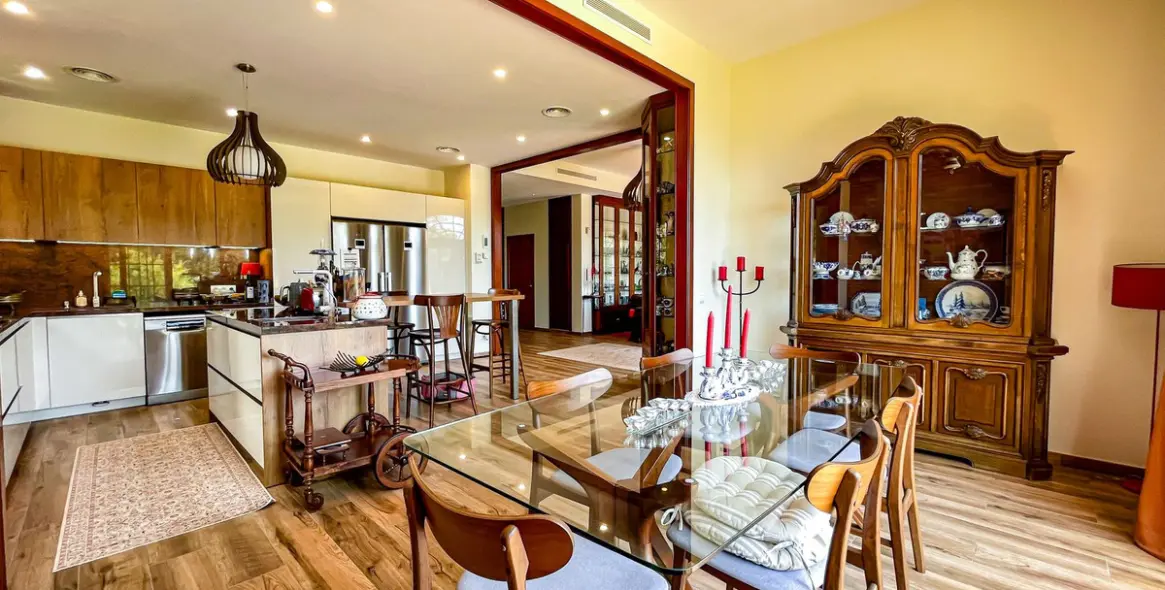 Short-term rent of detached villa in El Rosario 10